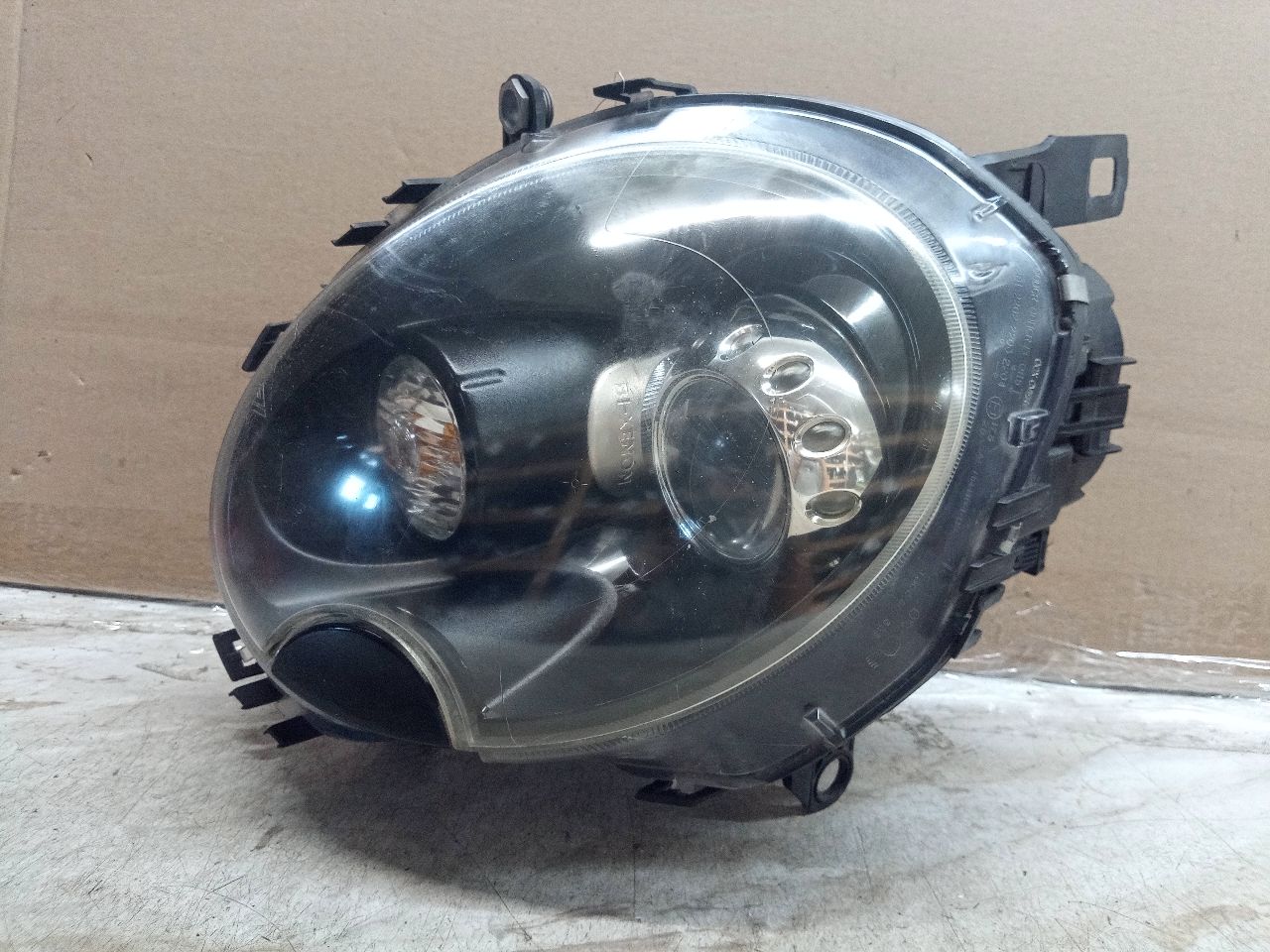 2011 MINI COOPER COOPER 4cyl Gasoline Turbo 1.6 Right HEADLAMP ASSEMBLY - 241578 — photo 1