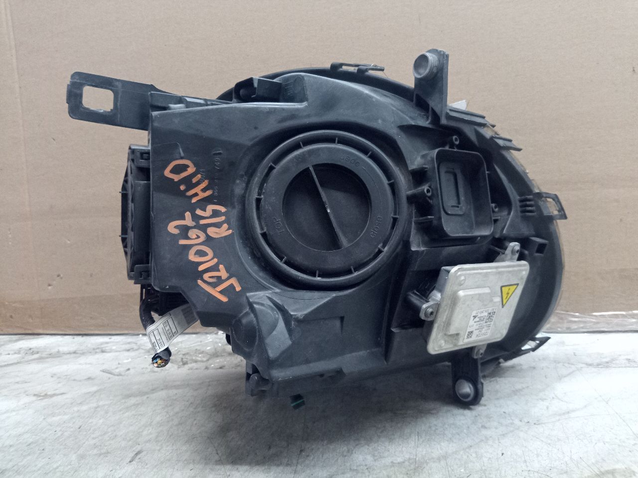 2011 MINI COOPER COOPER 4cyl Gasoline Turbo 1.6 Right HEADLAMP ASSEMBLY - 241578 — photo 4