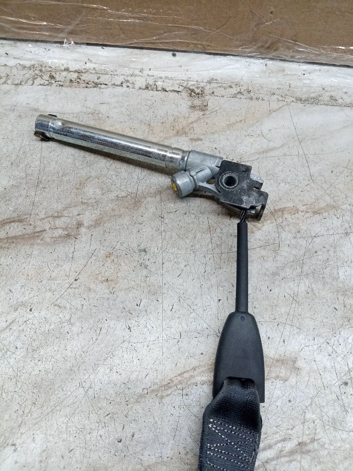2013 FORD FOCUS 4cyl Gasoline 2.0 Flex Seat Belt, Front - 241896 — photo 3