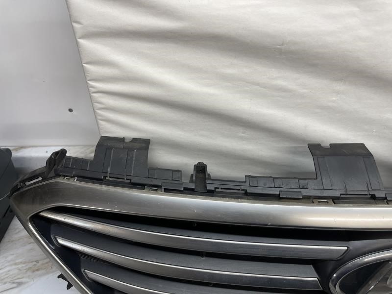 2015 HYUNDAI SONATA GRILLE - 2419 — photo 4