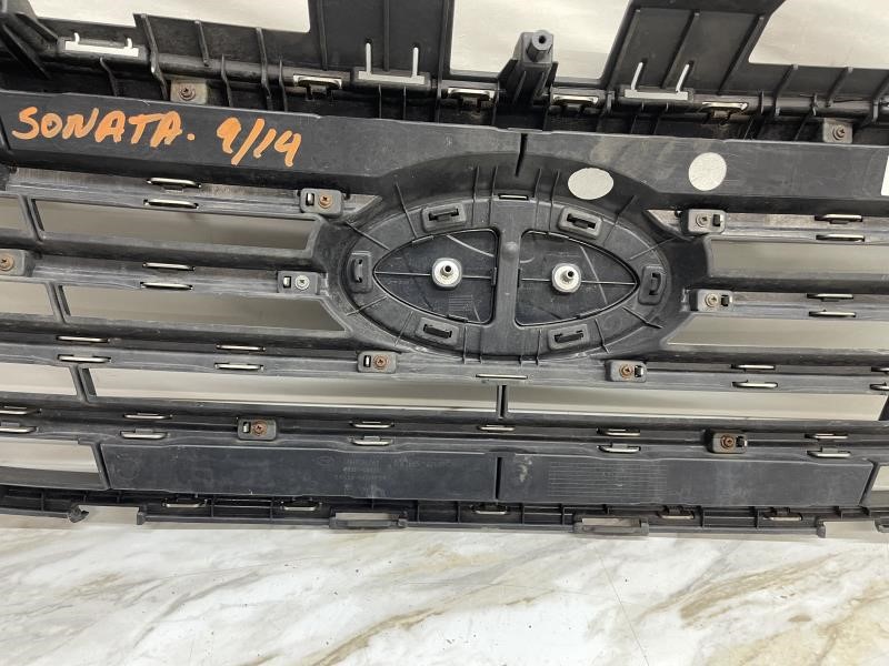 2015 HYUNDAI SONATA GRILLE - 2419 — photo 8