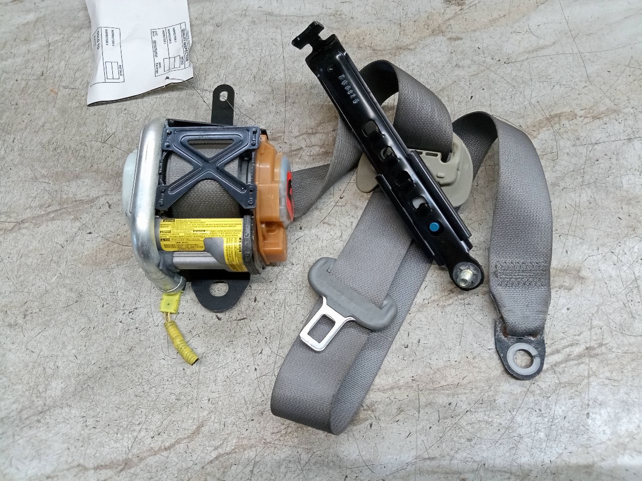 2007 TOYOTA AVALON 6cyl Gasoline 3.5 Seat Belt, Front - 241913 — photo 1