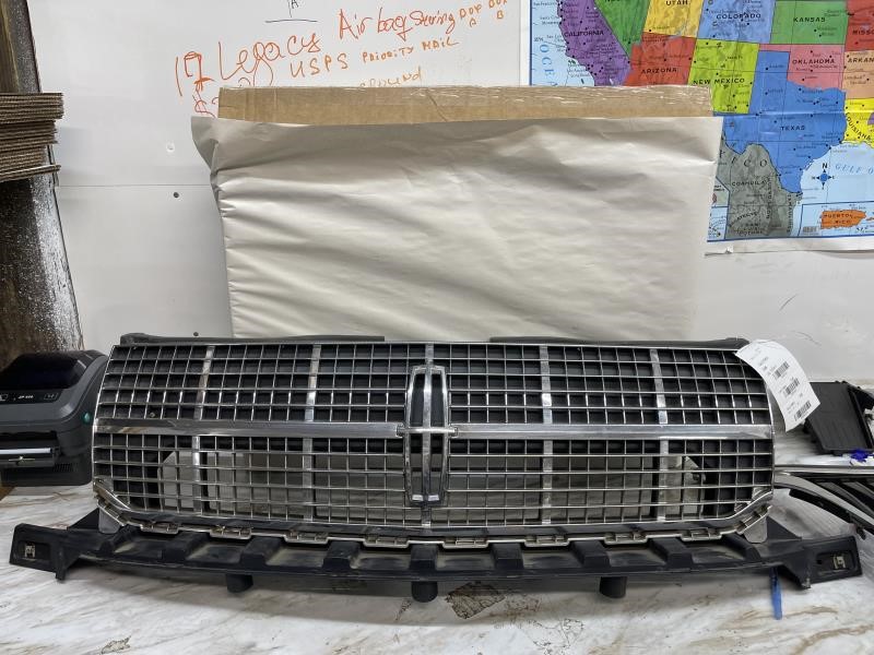 2008 LINCOLN MKX GRILLE - 2424 — photo 1