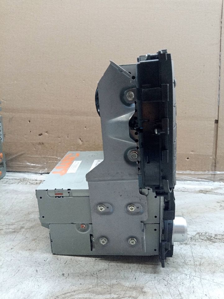 2008 ACURA TL 3.2L 6cyl Gasoline VVT Radio Audio - 242474 — photo 8
