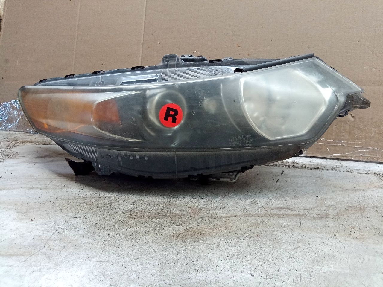 2010 ACURA TSX 2.4L 4cyl Gasoline VVT Right HEADLAMP ASSEMBLY - 242739