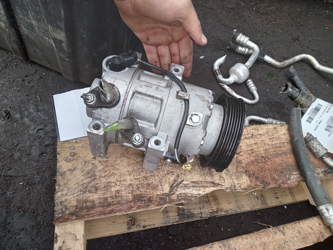2011 HYUNDAI SONATA 4cyl Gasoline 2.4 PZEV AC COMPRESSOR - 243372 — photo 2