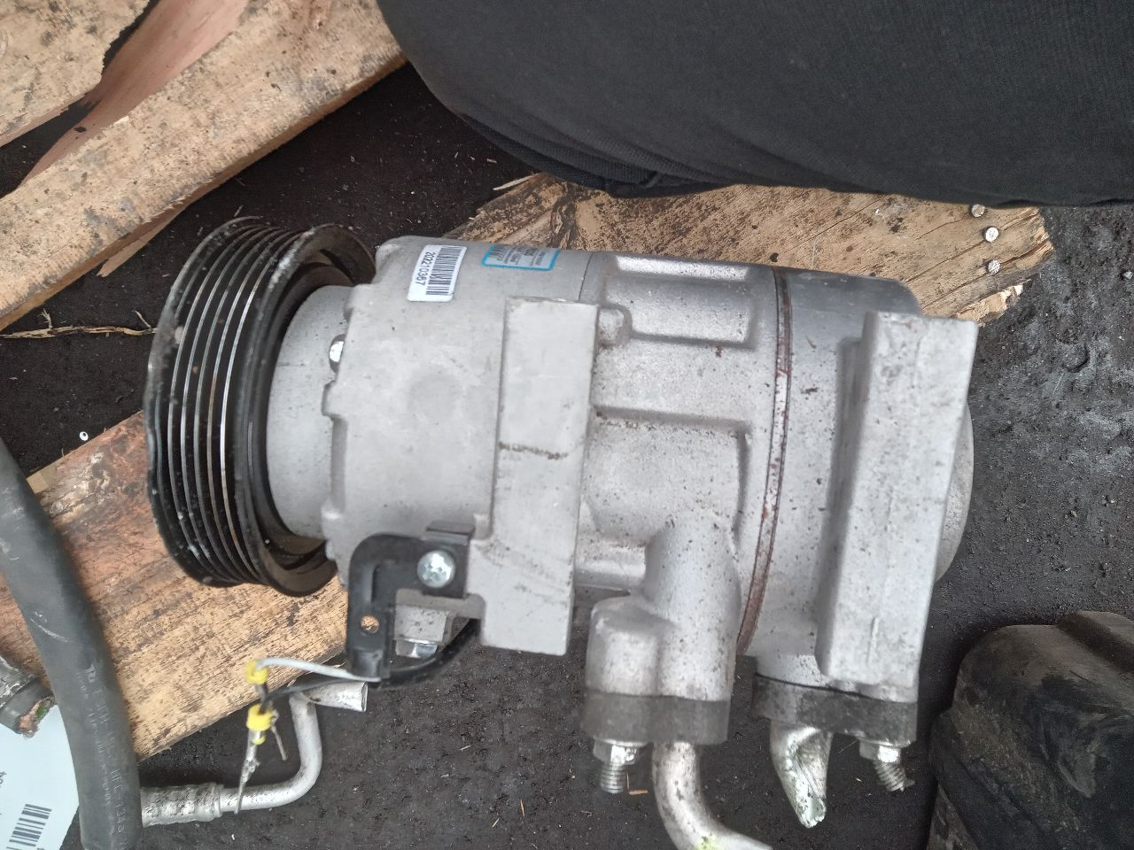 2011 HYUNDAI SONATA 4cyl Gasoline 2.4 PZEV AC COMPRESSOR - 243372 — photo 4