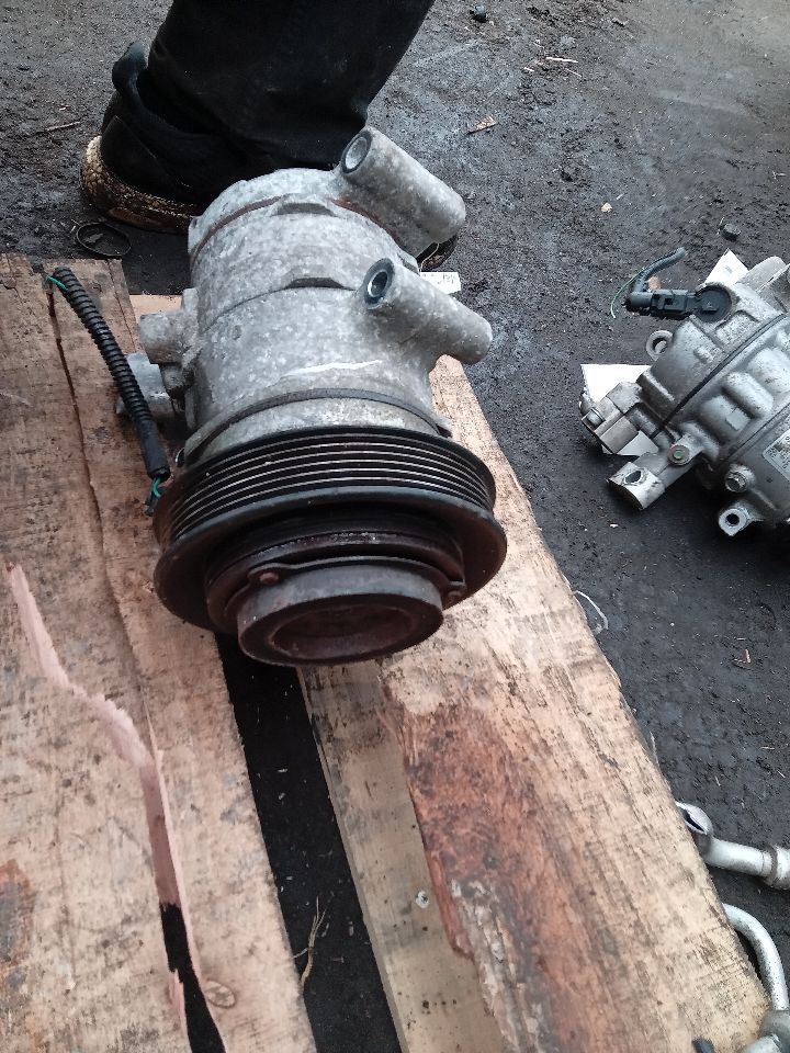 2005 GMC CANYON 5cyl Gasoline 3.5 AC COMPRESSOR - 243373 — photo 4