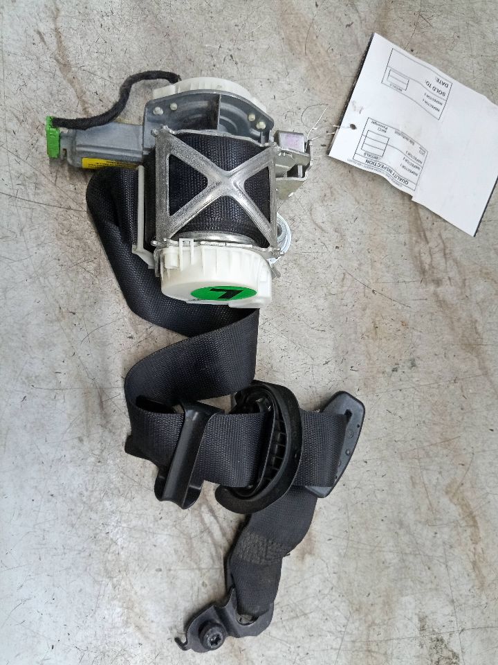 2010 MERCEDES-BENZ C-CLASS 6cyl Gasoline 3.0 Flex Seat Belt, Front - 243464 — photo 1