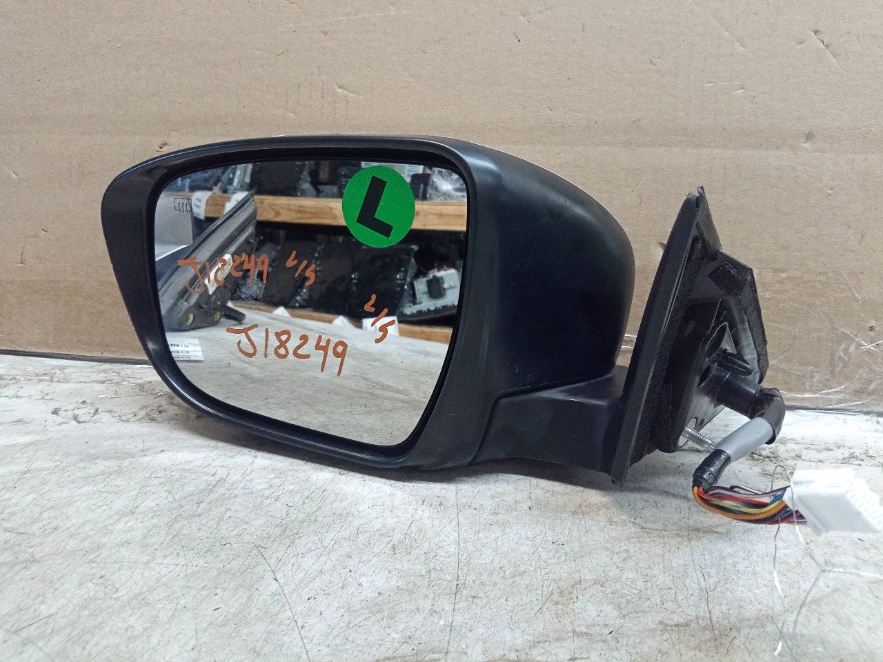 2018 NISSAN ROGUE 2.5L 4cyl Gasoline VVT Left SIDE VIEW MIRROR - 243598