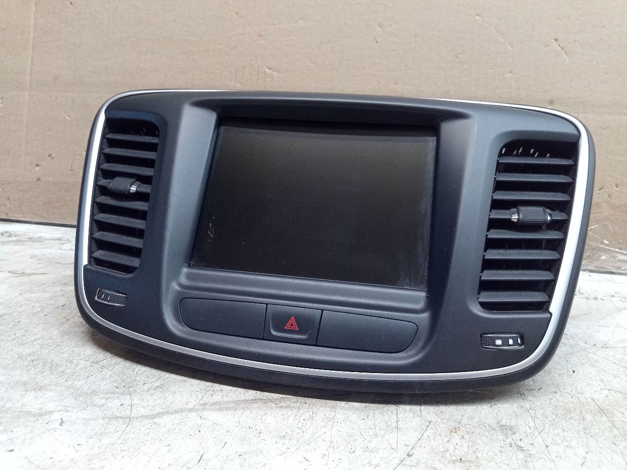 2015 CHRYSLER 200 6 cyl Gas Flex Fuel 3.6 Radio Audio - 243619 — photo 1