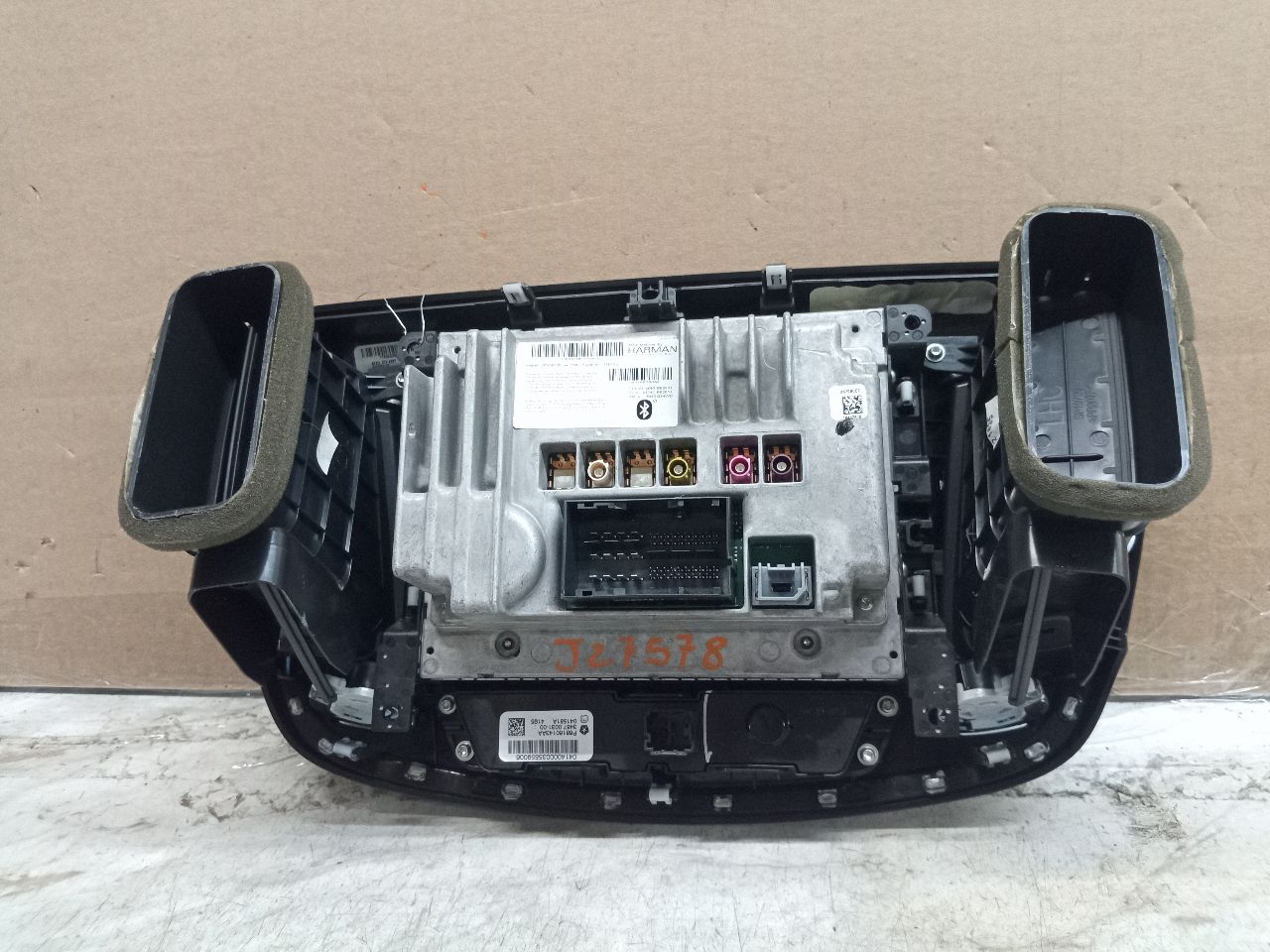 2015 CHRYSLER 200 6 cyl Gas Flex Fuel 3.6 Radio Audio - 243619 — photo 2