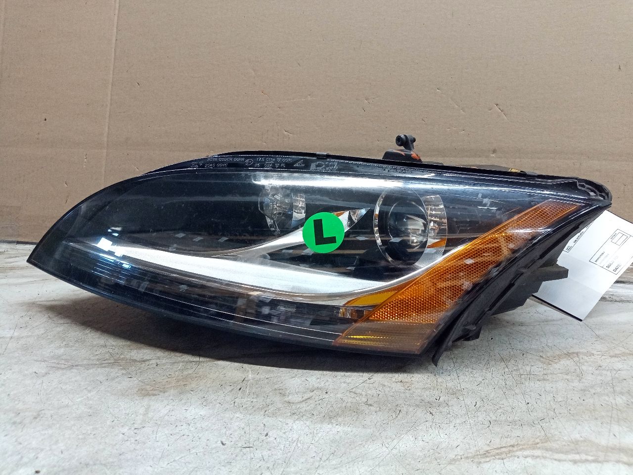 2010 AUDI TT 4cyl Gasoline Turbo 2.0 Left HEADLAMP ASSEMBLY - 243901