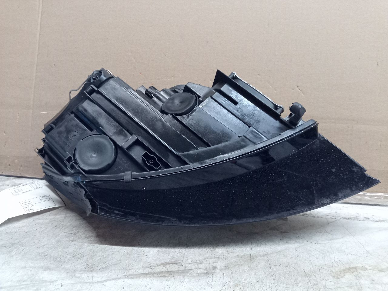 2010 AUDI TT 4cyl Gasoline Turbo 2.0 Left HEADLAMP ASSEMBLY - 243901 — photo 8