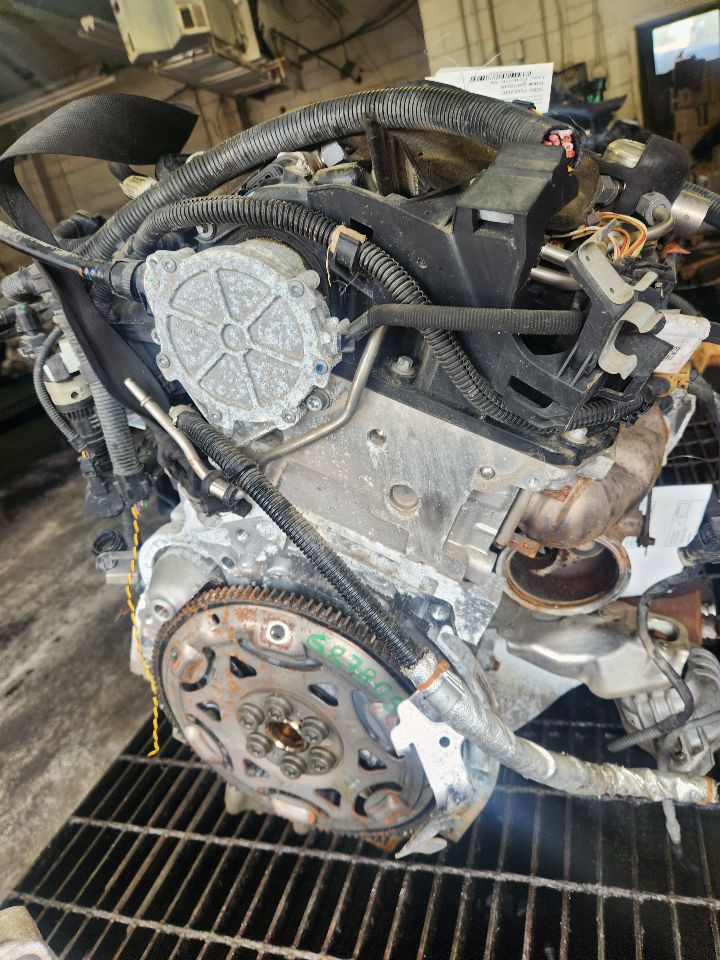 2013 BMW X1 4cyl Gasoline Turbo 2.0 ENGINE ASSEMBLY - 244005 — photo 8
