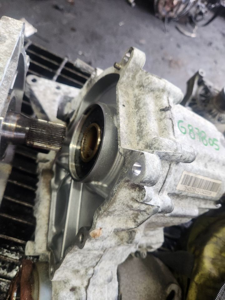 2013 BMW X1 4cyl Gasoline Turbo 2.0 TRANSFER CASE ASSY - 244011