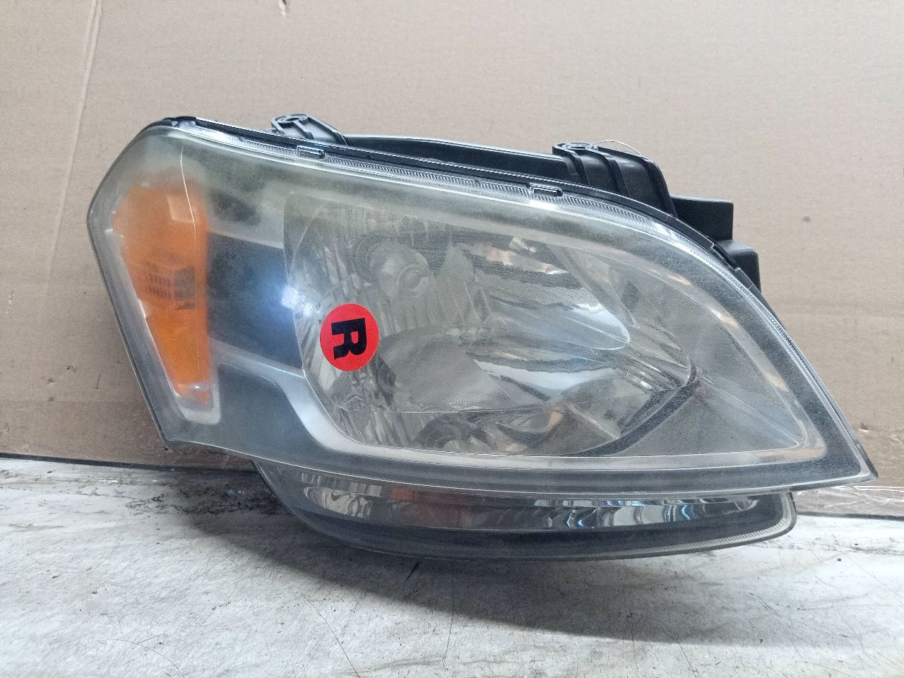 2011 KIA SOUL 4cyl Gasoline 1.6 Right HEADLAMP ASSEMBLY - 244449 — photo 1