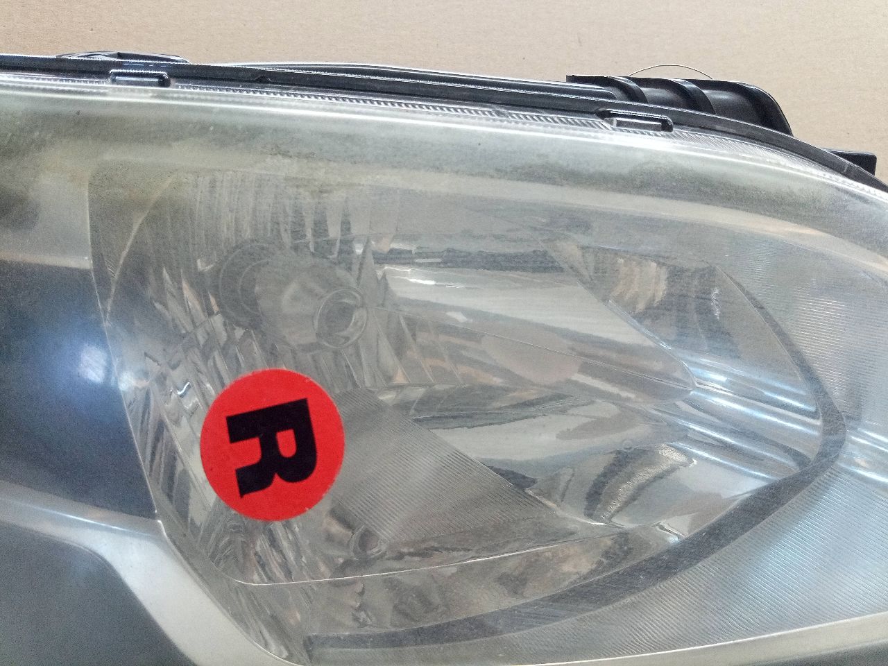 2011 KIA SOUL 4cyl Gasoline 1.6 Right HEADLAMP ASSEMBLY - 244449 — photo 2