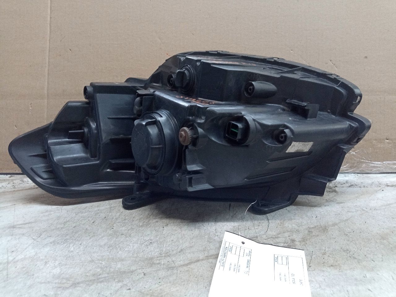 2011 KIA SOUL 4cyl Gasoline 1.6 Right HEADLAMP ASSEMBLY - 244449 — photo 4
