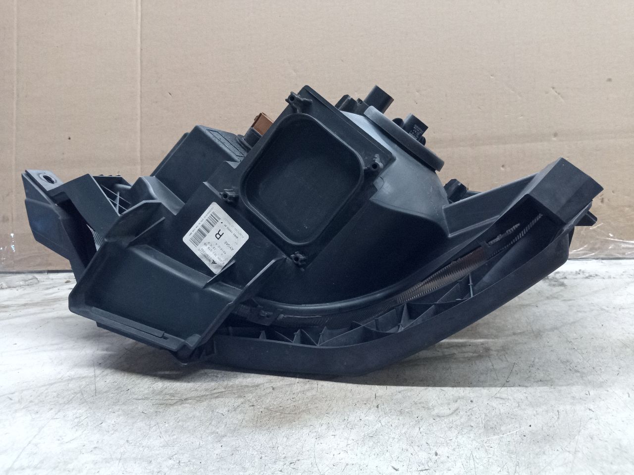 2010 FORD FLEX 6cyl Gasoline 3.5 Right HEADLAMP ASSEMBLY - 244459 — photo 5