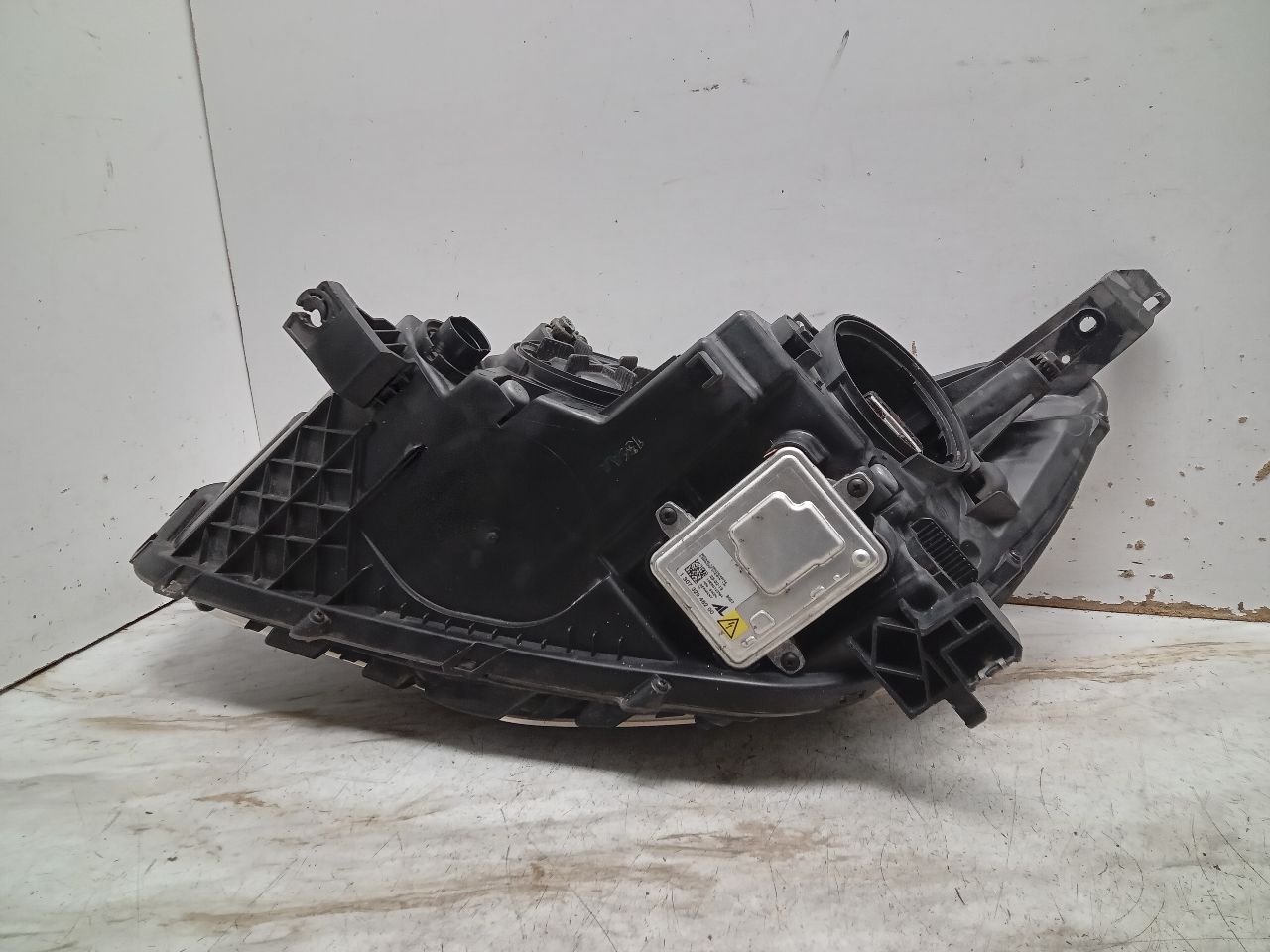 2014 KIA CADENZA 6cyl Gasoline 3.3 Right HEADLAMP ASSEMBLY - 244743 — photo 8