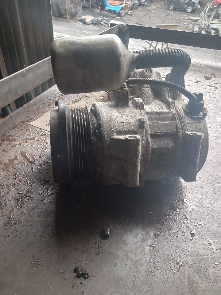 2008 LEXUS LS460 8cyl Gasoline 4.6 AC COMPRESSOR - 244846