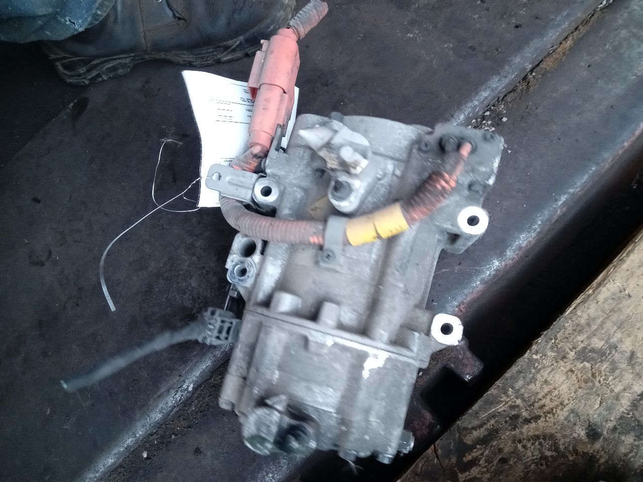 2015 KIA OPTIMA 4cyl Hybrid 2.4 AC COMPRESSOR - 245238 — photo 3