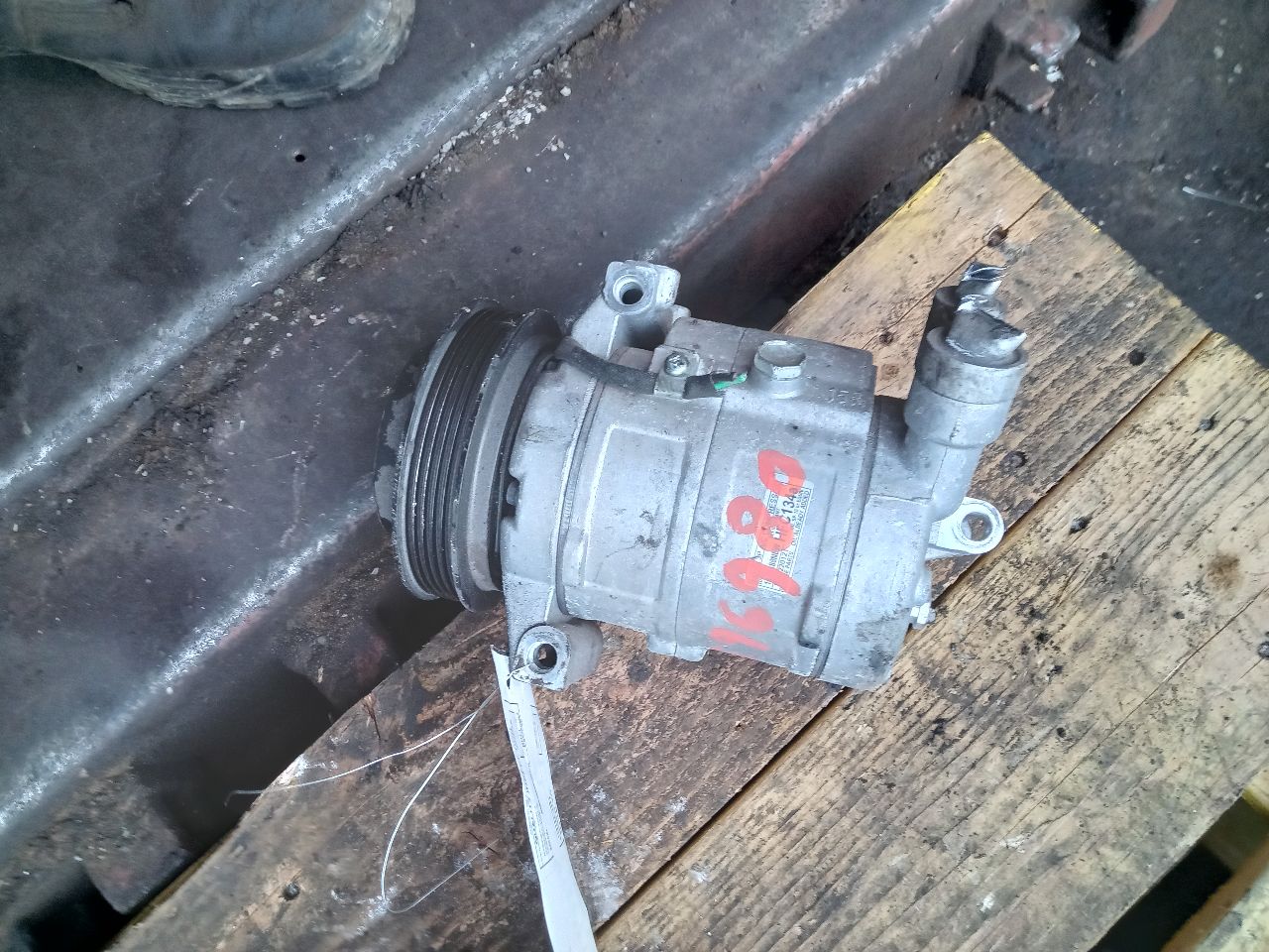 2011 GMC TERRAIN 4cyl Gasoline 2.4 AC COMPRESSOR - 245260 — photo 1