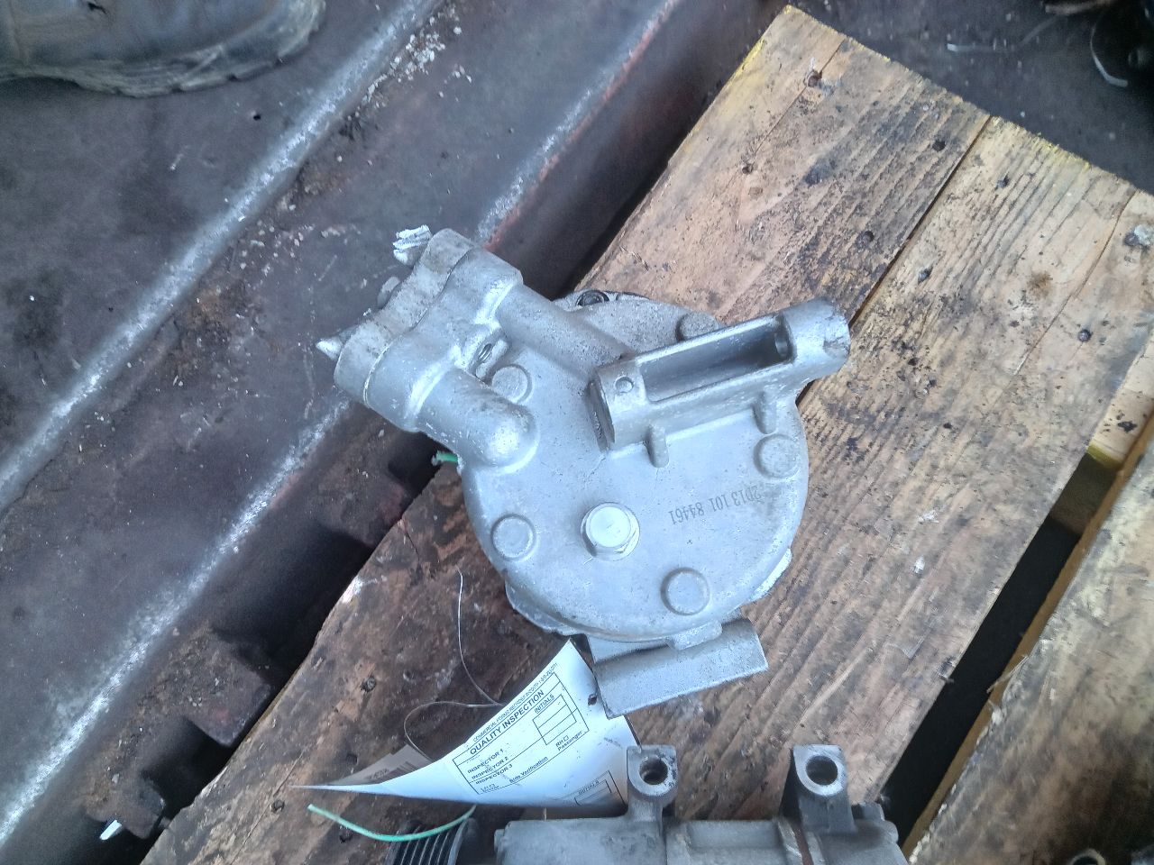2011 GMC TERRAIN 4cyl Gasoline 2.4 AC COMPRESSOR - 245260 — photo 4