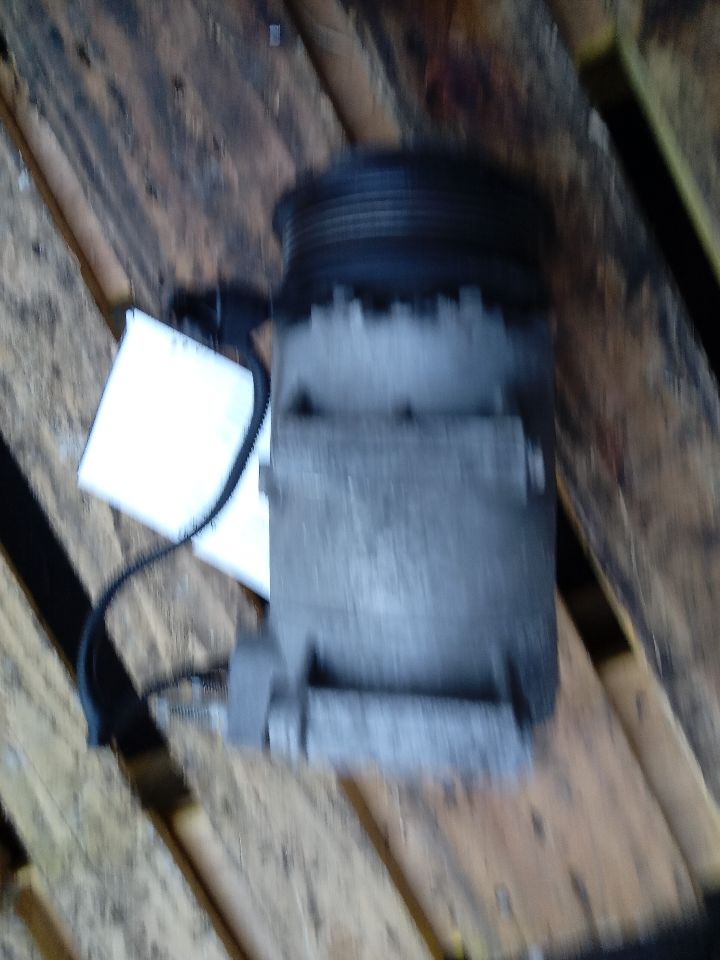 2016 FORD ESCAPE 4cyl 1.6 EcoBoost AC COMPRESSOR - 245271 — photo 2
