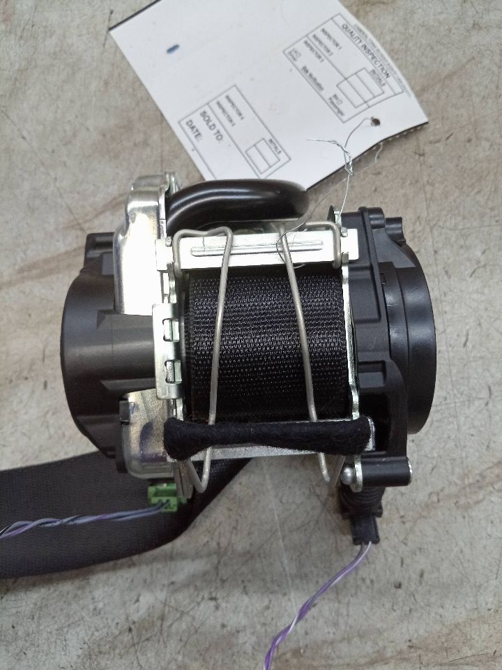 2022 MINI COOPER COOPER L cyl Seat Belt, Front - 245974 — photo 3