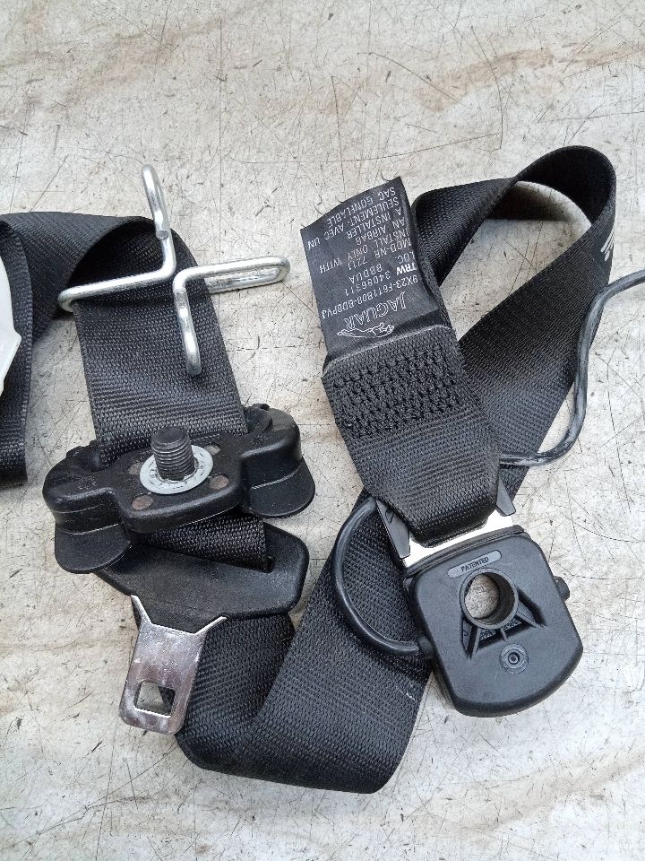 2013 JAGUAR XF 4cyl Gasoline Turbo 2.0 Seat Belt, Front - 246268 — photo 2