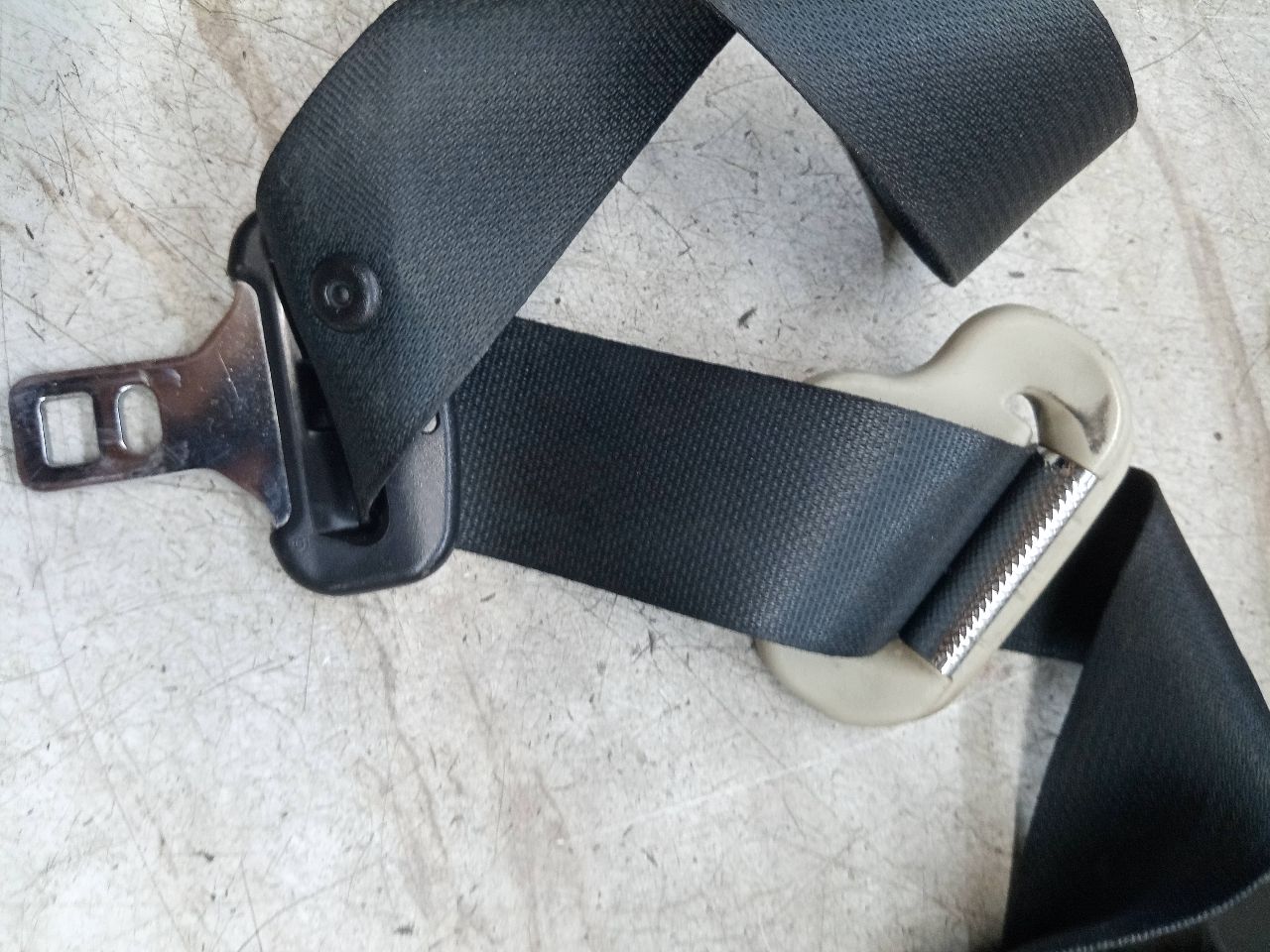 2011 NISSAN ROGUE 4cyl Gasoline 2.5 DOHC Seat Belt, Front - 247868 — photo 4
