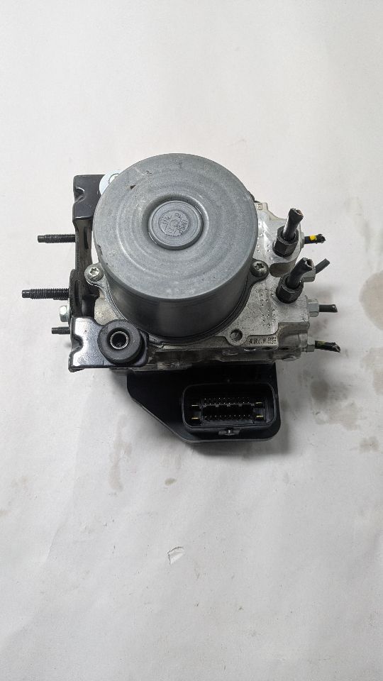 2020 INFINITI Q50 3.0L 6cyl Turbo Gasoline Anti-lock Brake Pts - 247880 — photo 1