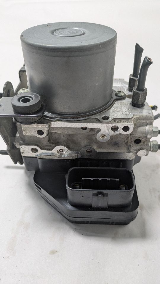 2020 INFINITI Q50 3.0L 6cyl Turbo Gasoline Anti-lock Brake Pts - 247880 — photo 2
