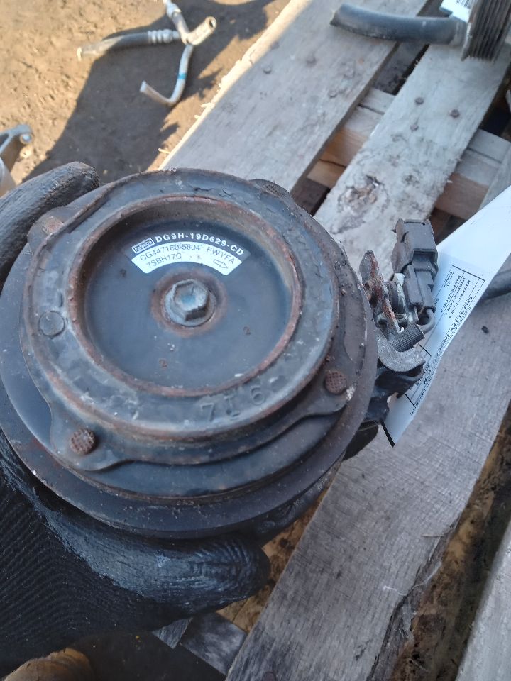 2016 FORD FUSION 4cyl Gasoline 2.5 AC COMPRESSOR - 248071 — photo 3