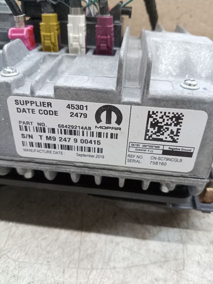 2020 JEEP GRAND CHEROKEE 3.6L 6cyl VVT Radio Audio - 248097 — photo 3
