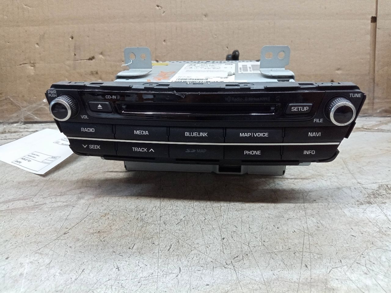 2015 HYUNDAI GENESIS 6cyl Gasoline 3.8 Radio Audio - 248115 — photo 1