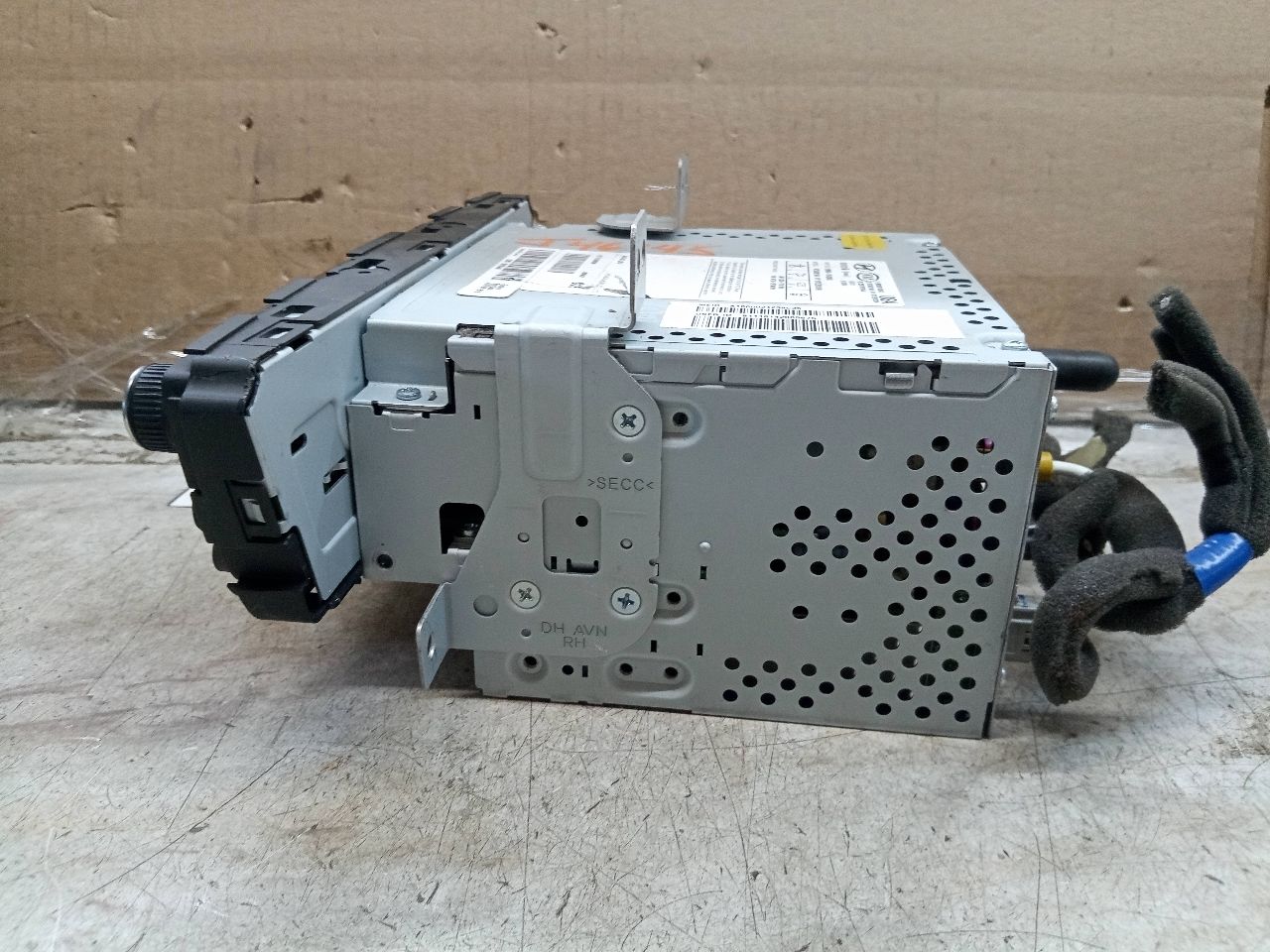 2015 HYUNDAI GENESIS 6cyl Gasoline 3.8 Radio Audio - 248115 — photo 4