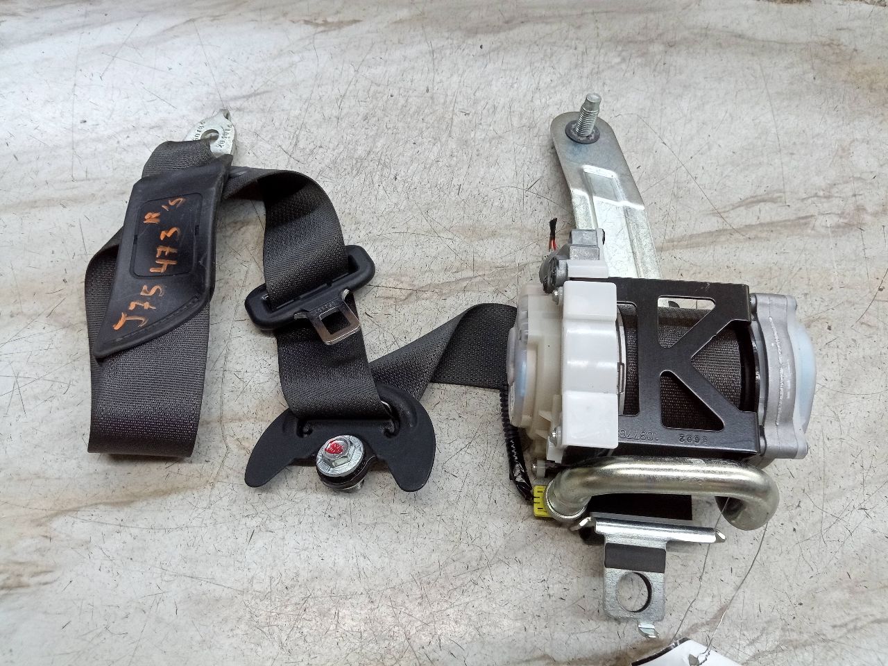 2015 HONDA CIVIC Seat Belt, Front - 248145 — photo 1