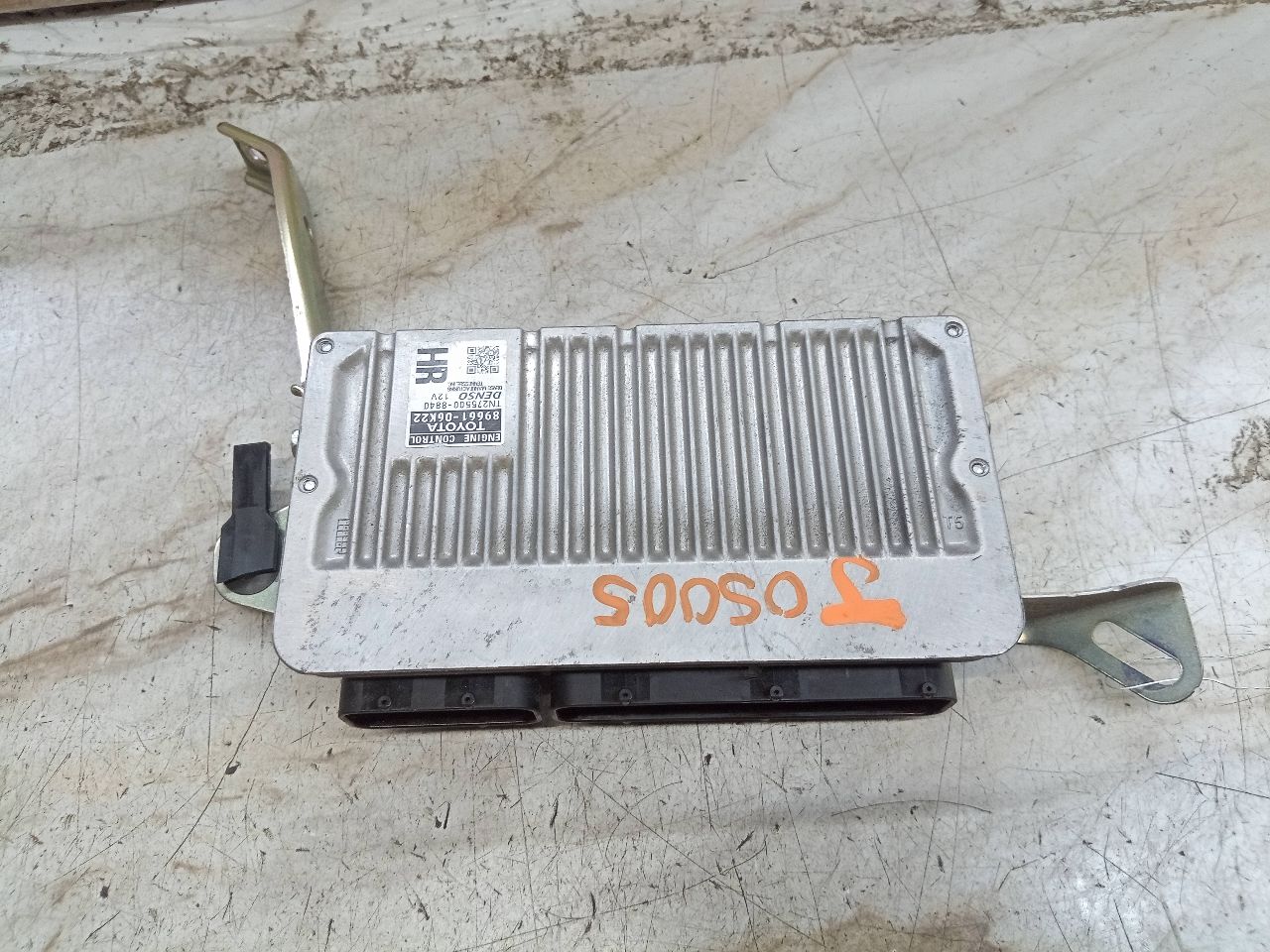 2014 TOYOTA CAMRY 4cyl Electric 2.5 Eng/Motor Cont Mod - 248323 — photo 1