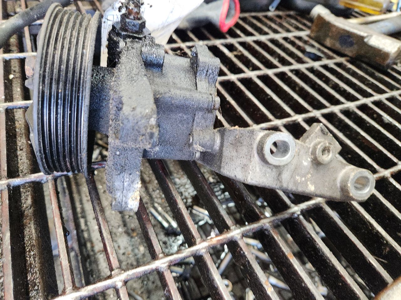 2007 BMW X3 6cyl Gasoline 3.0 PS Pump/Motor - 248584 — photo 1
