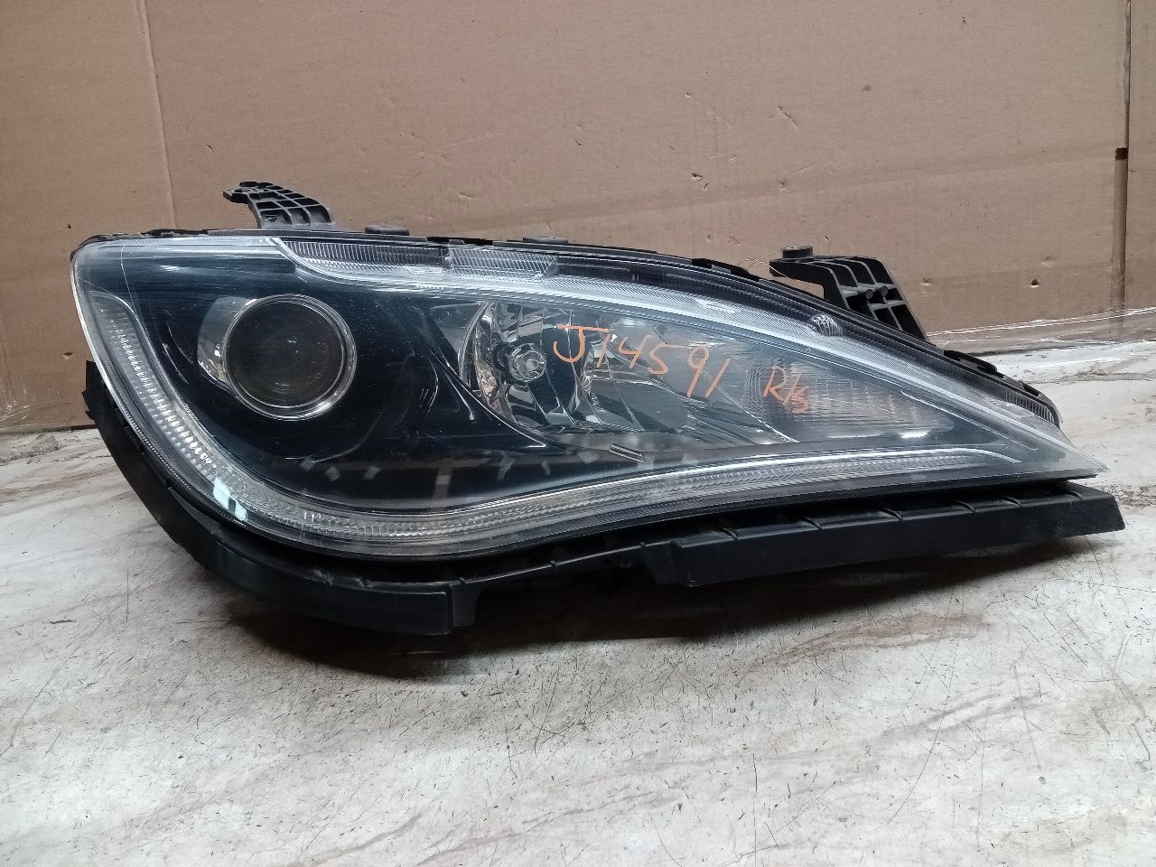 2020 CHRYSLER PACIFICA 3.6L 6cyl VVT Right HEADLAMP ASSEMBLY - 249080