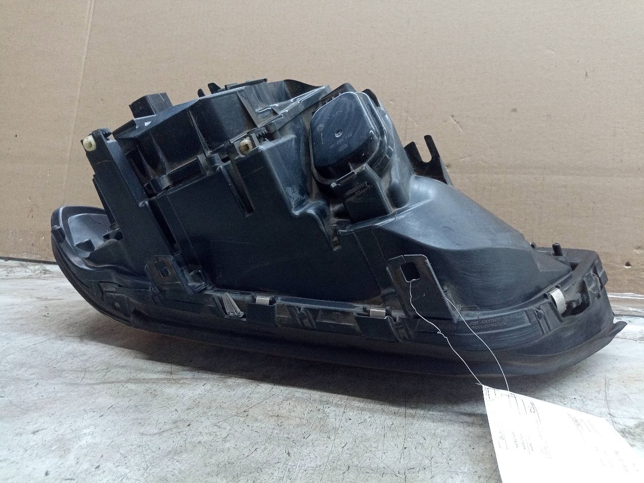 2005 BMW X5 6cyl Gasoline 3.0 Right HEADLAMP ASSEMBLY - 249223 — photo 3