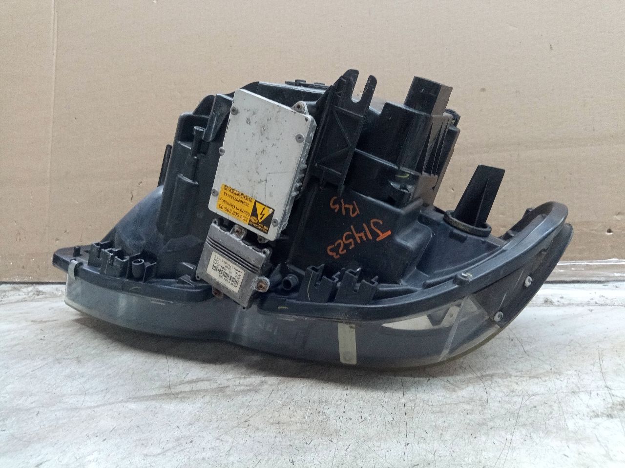 2005 BMW X5 6cyl Gasoline 3.0 Right HEADLAMP ASSEMBLY - 249223 — photo 5