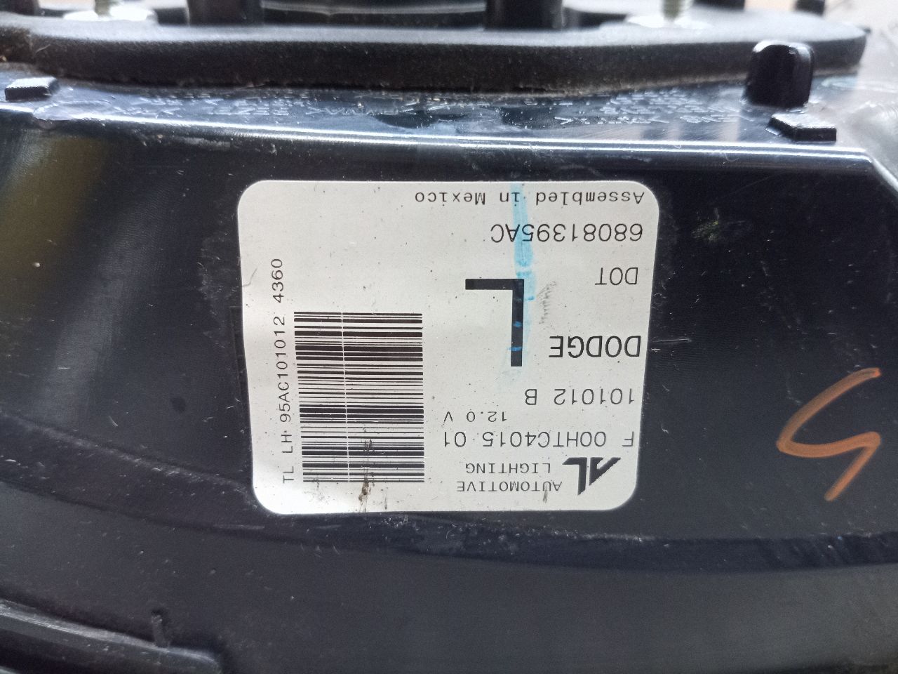 2013 DODGE DART 4cyl Gasoline 2.0 Left TAIL LAMP - 249483 — photo 3