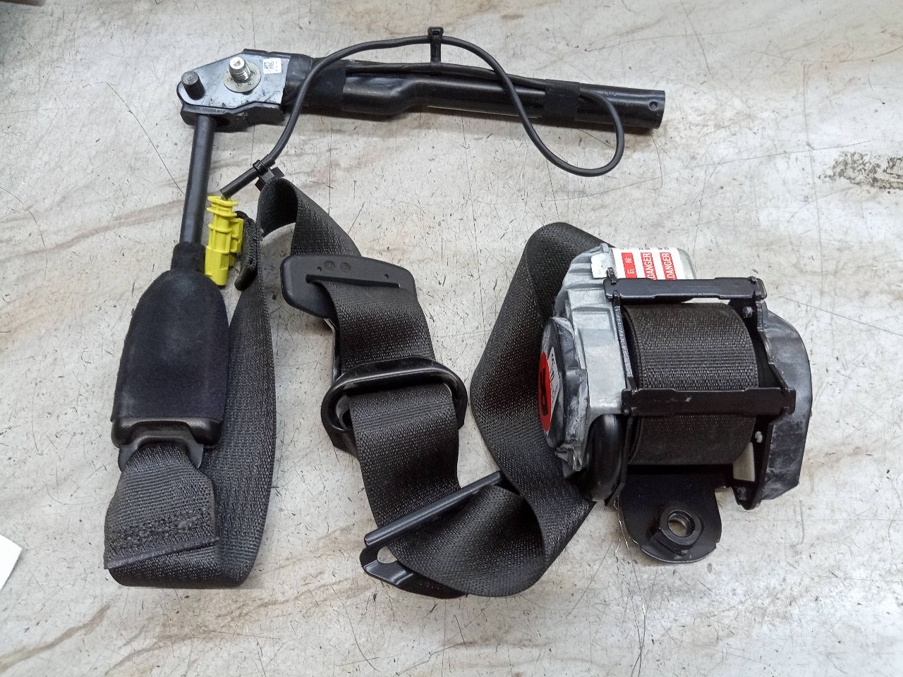 2014 CHEVROLET CRUZE 4cyl Gasoline 1.8 LWE Seat Belt, Front - 250155