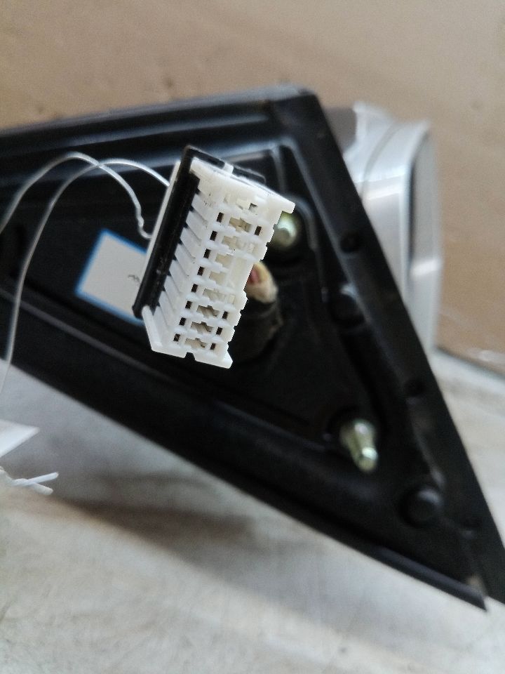 2009 HYUNDAI GENESIS Left SIDE VIEW MIRROR - 250185 — photo 6