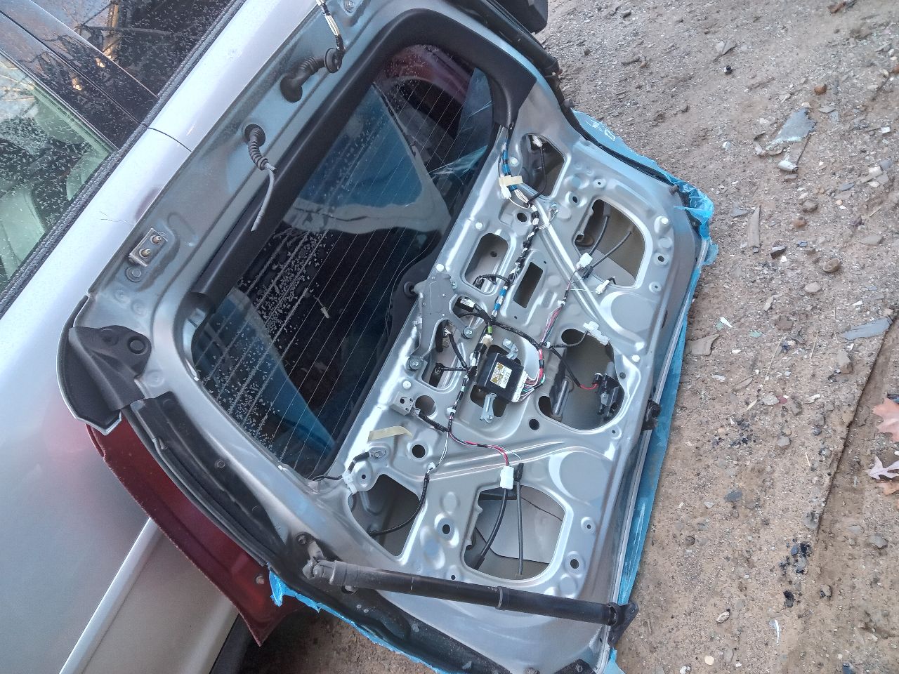 2017 TOYOTA RAV4 4cyl Gasoline 2.5 DOHC Decklid  Tailgate - 250288 — photo 6