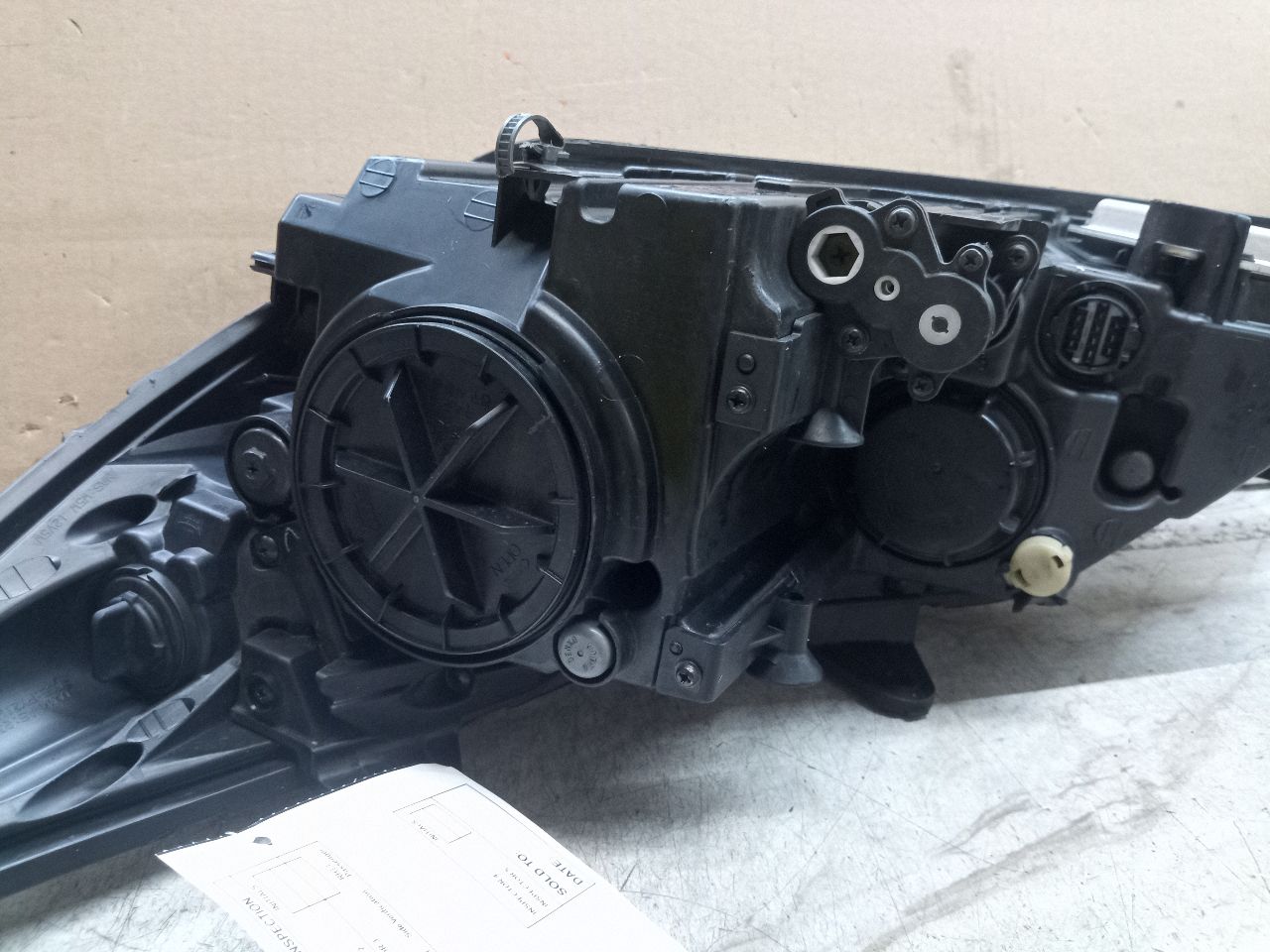 2010 HYUNDAI GENESIS Right HEADLAMP ASSEMBLY - 250505 — photo 5